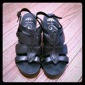 Dansko black sandles